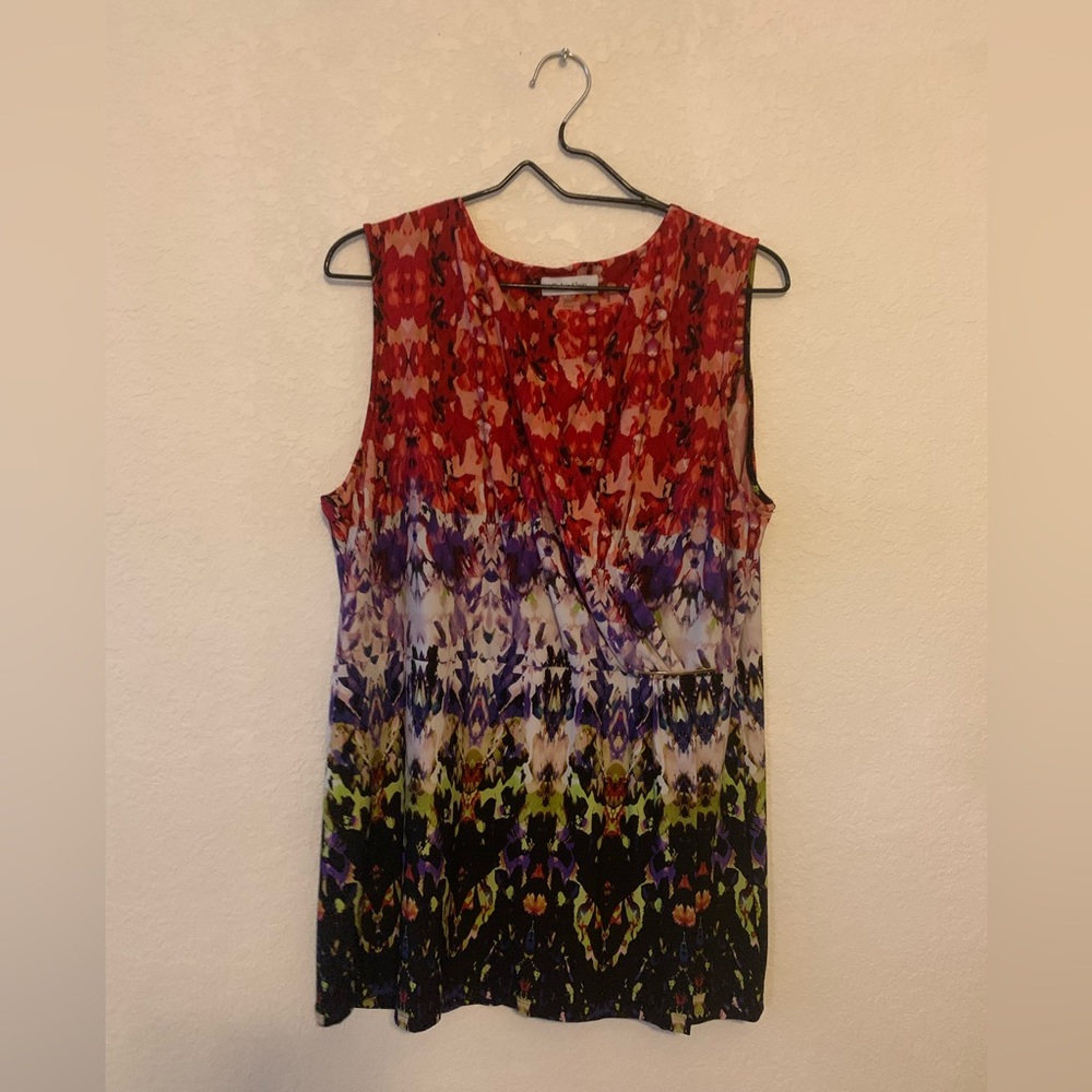 Calvin Klein Women’s Top Red to Green patterned